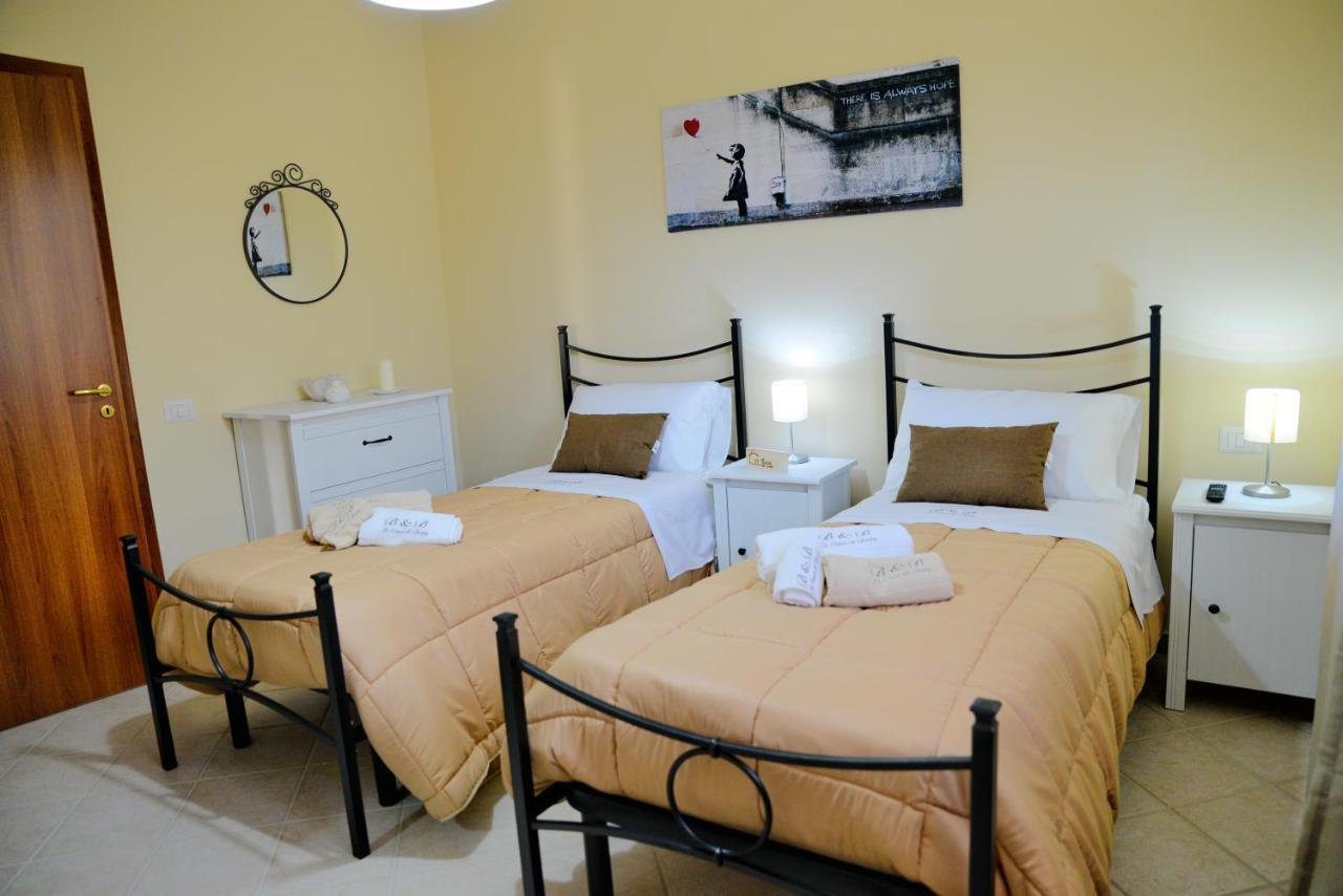 B&B La Casa Di Betty Albanella ภายนอก รูปภาพ